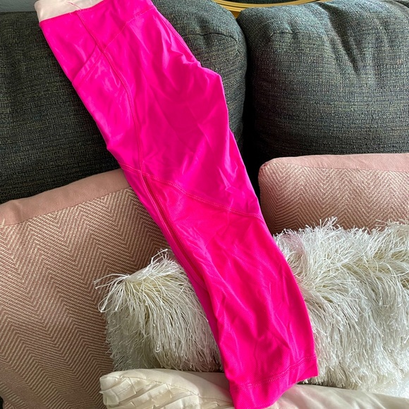 Lululemon cropped beach runner legging - Picture 3 of 4